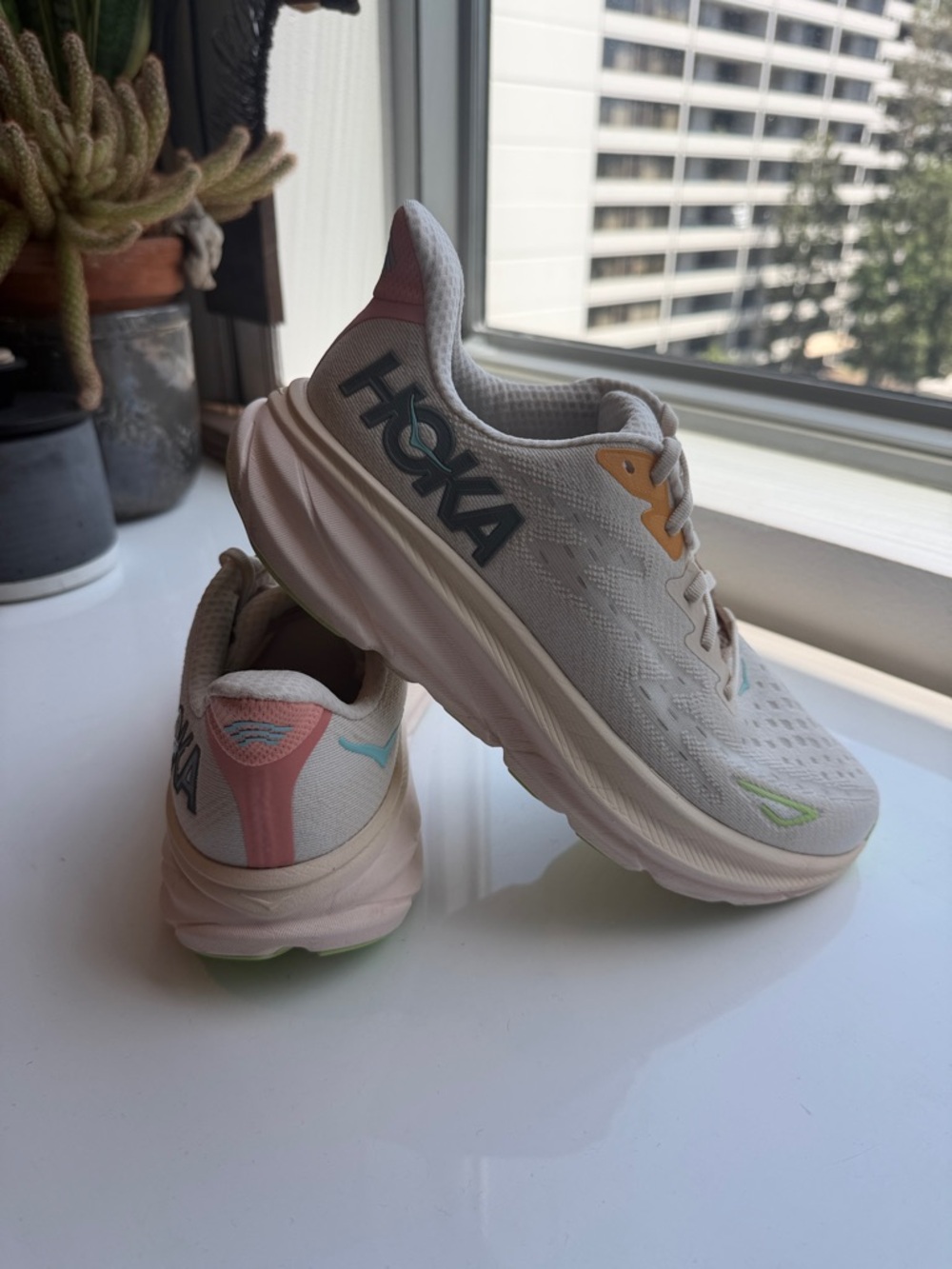 Hoka Women’s Clifton 9 - Picture 4 of 8